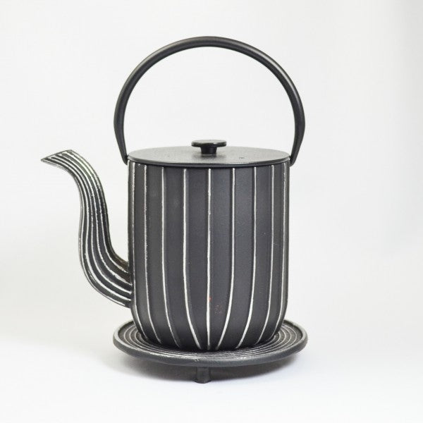 Gietijzeren Theepot 1,0 L "Mariage"