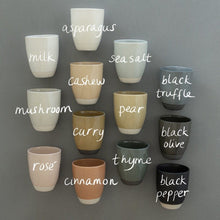Afbeelding in Gallery-weergave laden, THE TABLE - Atelier - Cup (No Handle) 130 ml - Cashew
